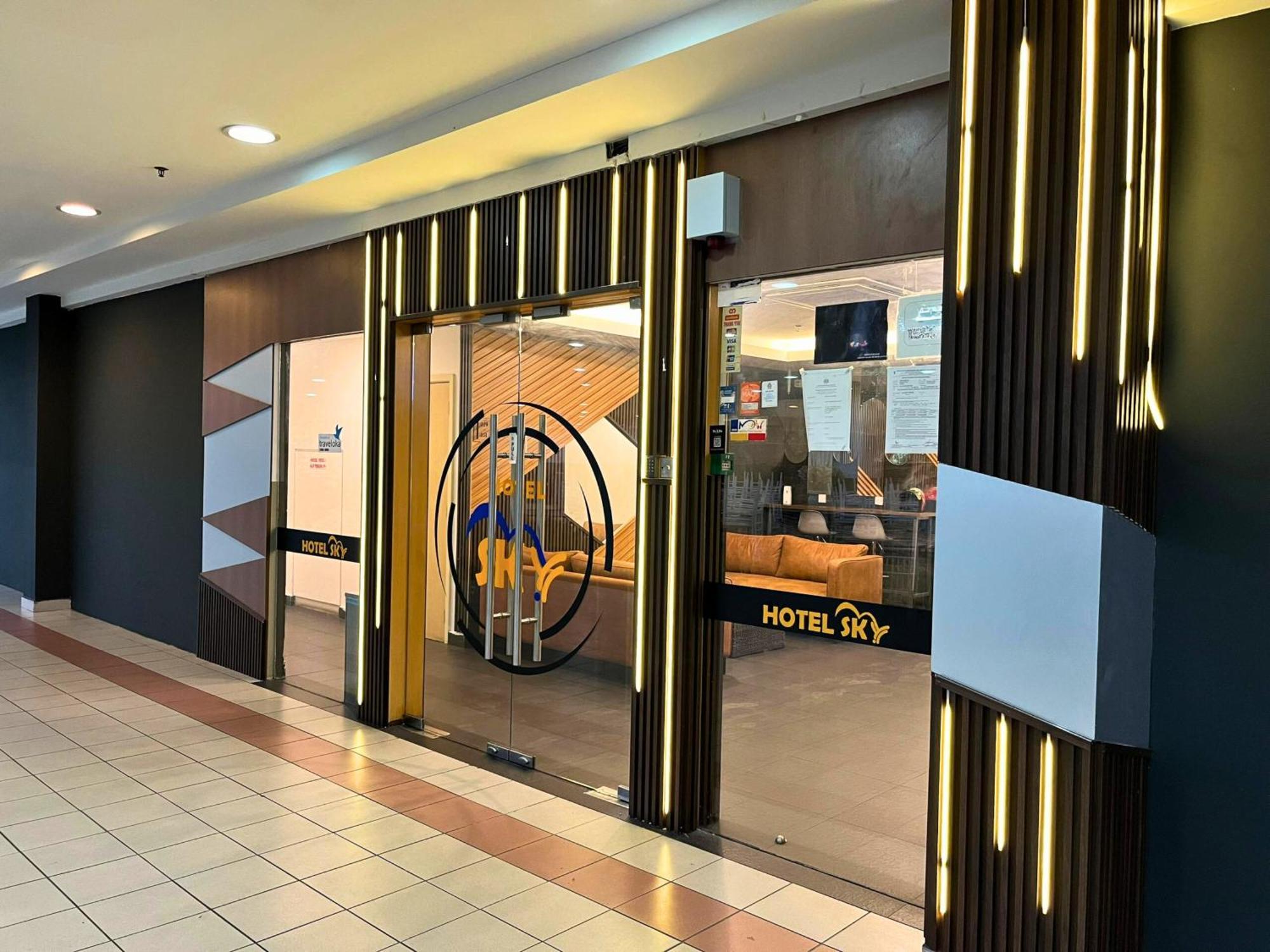 Sky Hotel Selayang Batu Caves Екстер'єр фото