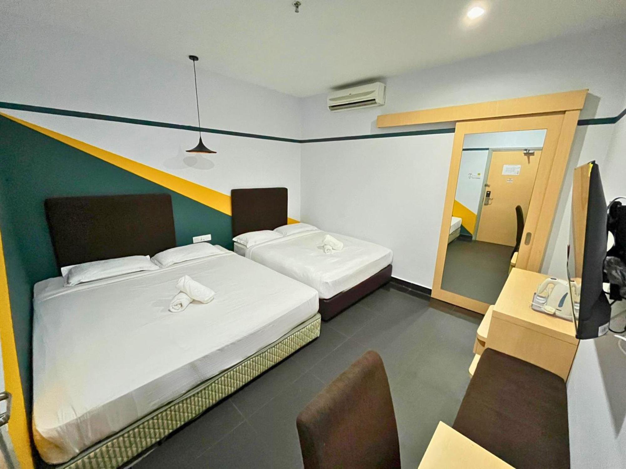 Sky Hotel Selayang Batu Caves Екстер'єр фото
